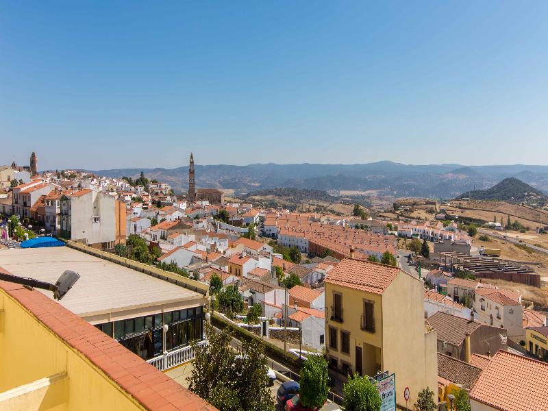 Hotel Los Templarios Jerez de los Caballeros Kültér fotó